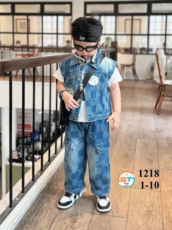 e01698ed-4c4a-4871-a0a3-61590650f488