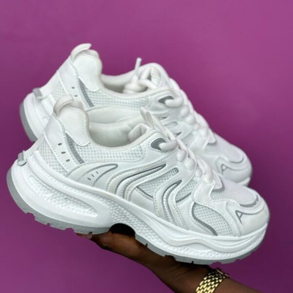 Quality all W sneakers