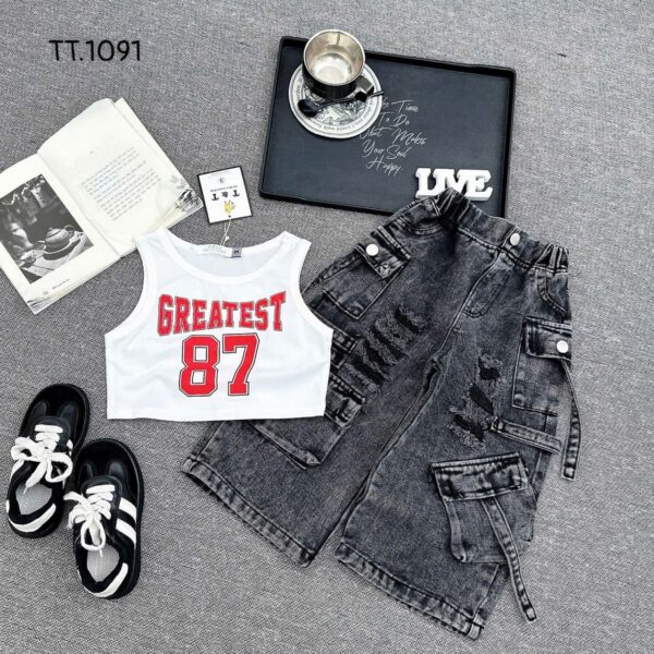 Greatest 87 white top/trousers set