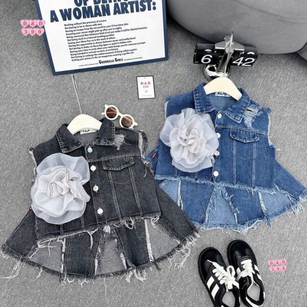 Stylish top/skirt black set