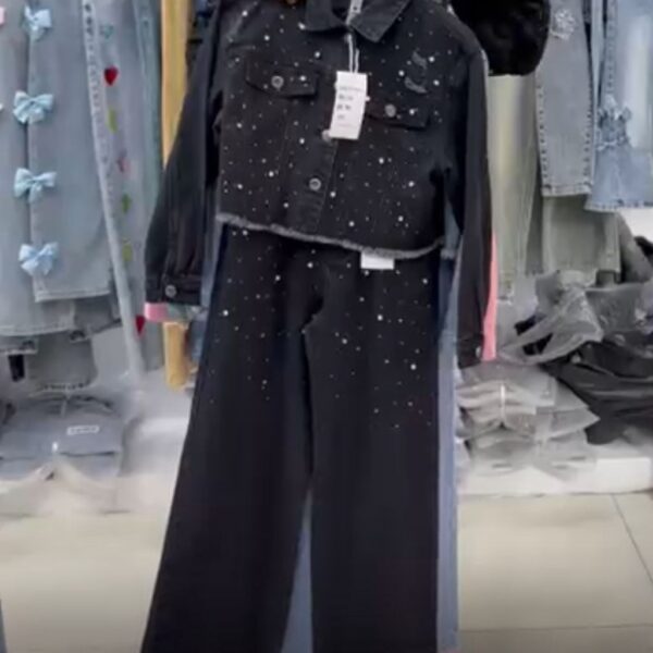 Quality luxury  black jacket/trousers set