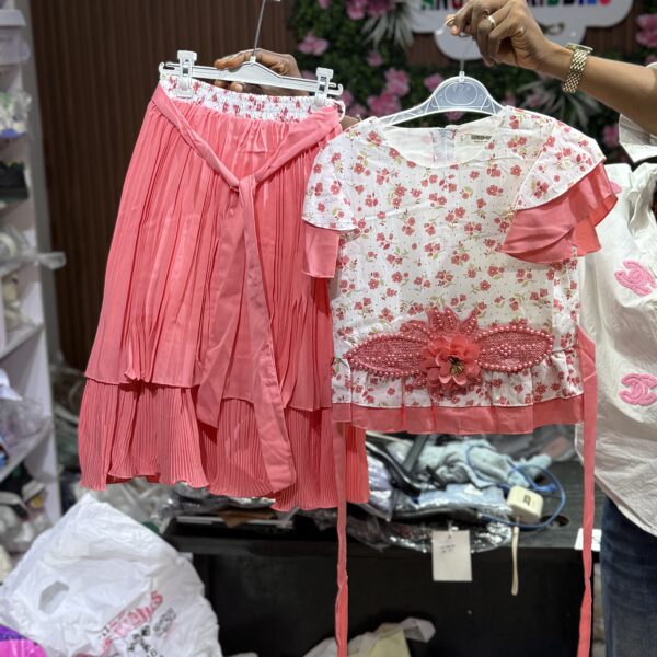 US luxury top/skirt O6/9yrs