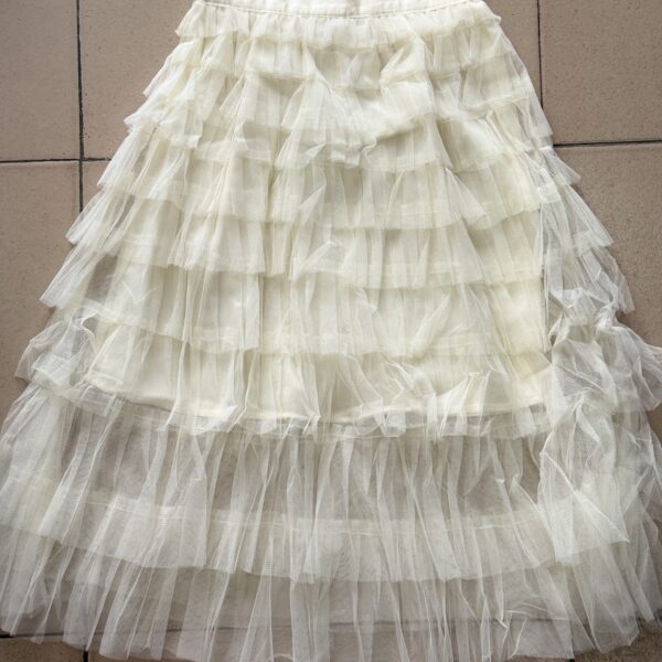 Beautiful skirt offwhite