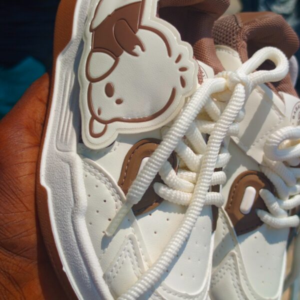 Quality pop sneakers