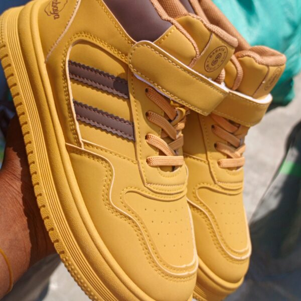 Brown ankle sneakers