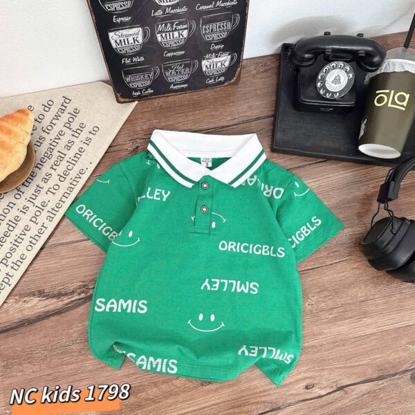 Smile tee shirt green