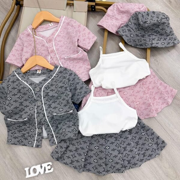 L.V skirt with cap 4pcs set ash