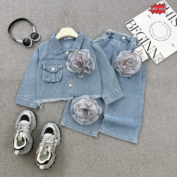Flower detail denim set