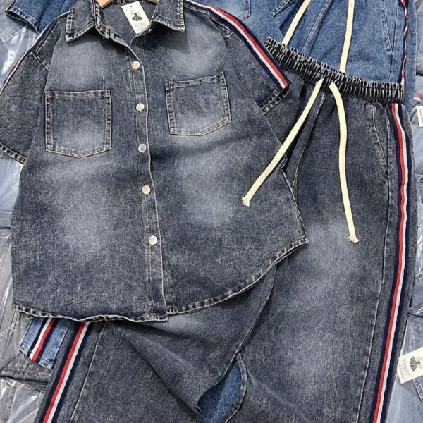Teenage unisex